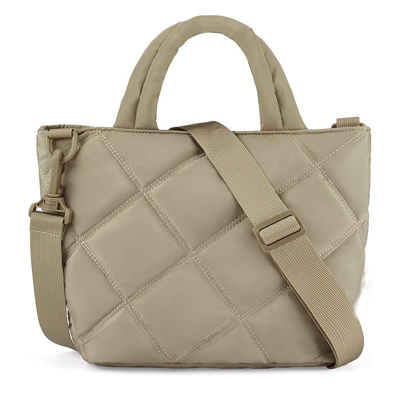 Stylish and Padded Carrying Bag Bowlift