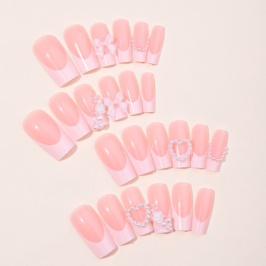 Nail set with elegant ombre finish and pointy shapes Bowlift