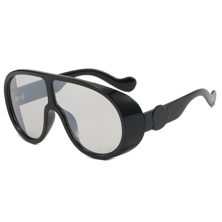 Women Sporty Oversized Sunglasses with Innovative Design Bowlift