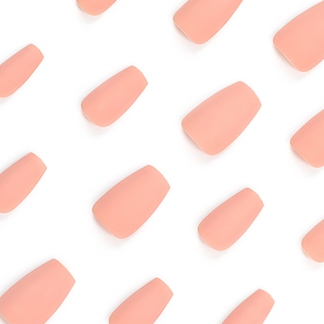 Elegant Nail Art with Matte Finish Bowlift