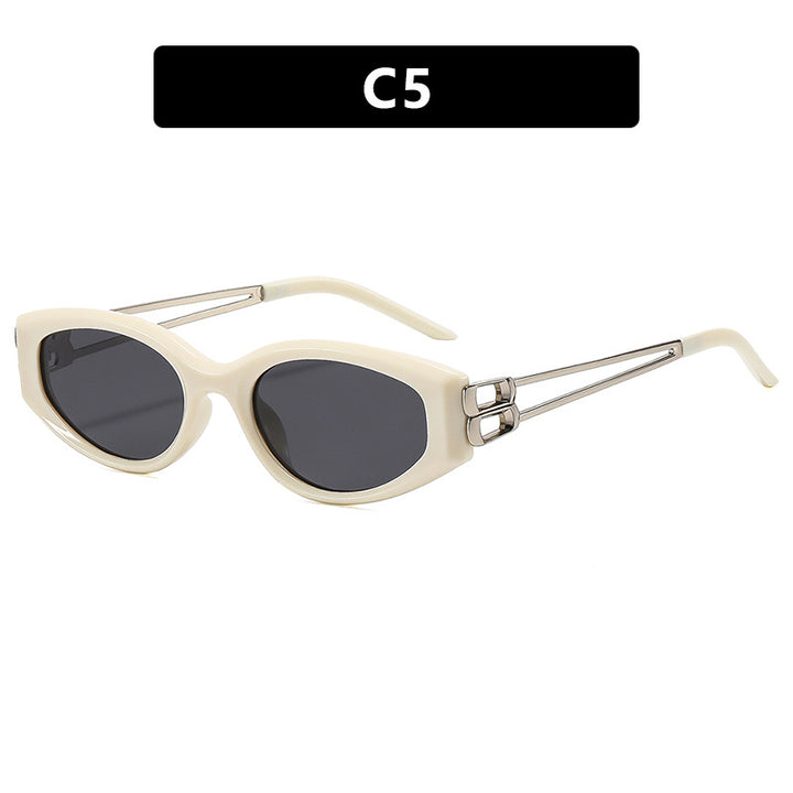 Women's Cat-Eye Sunglasses with distinctive plastic frame and stylish accents Bowlift