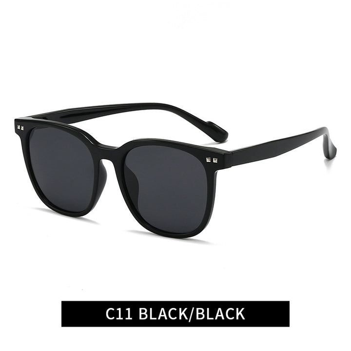 Women timeless sunglasses in modern rectangular design Bowlift