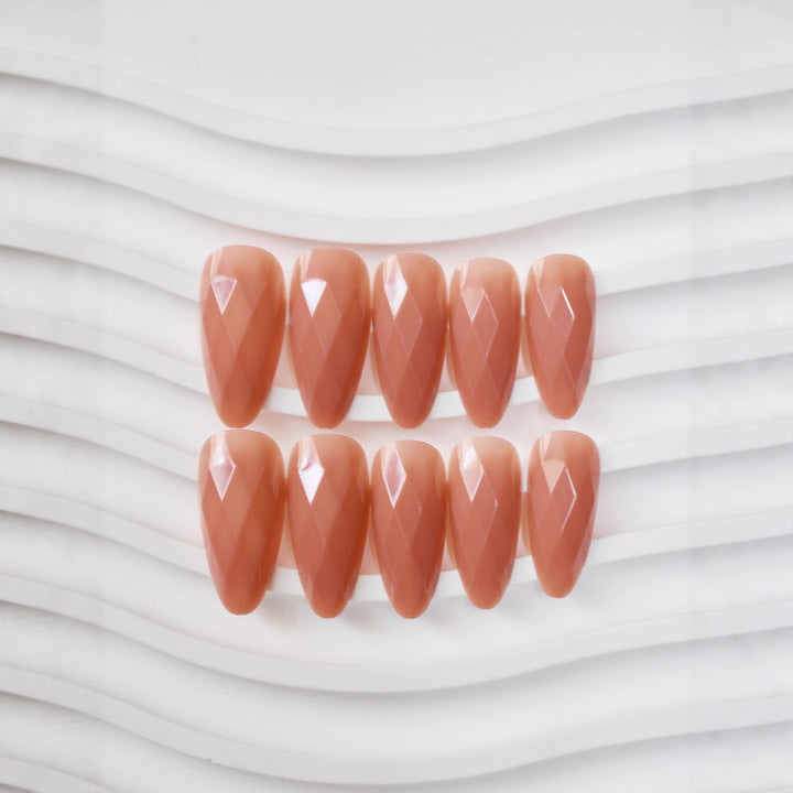 Premium Glossy Diamond-Shaped Press-On Nails Bowlift