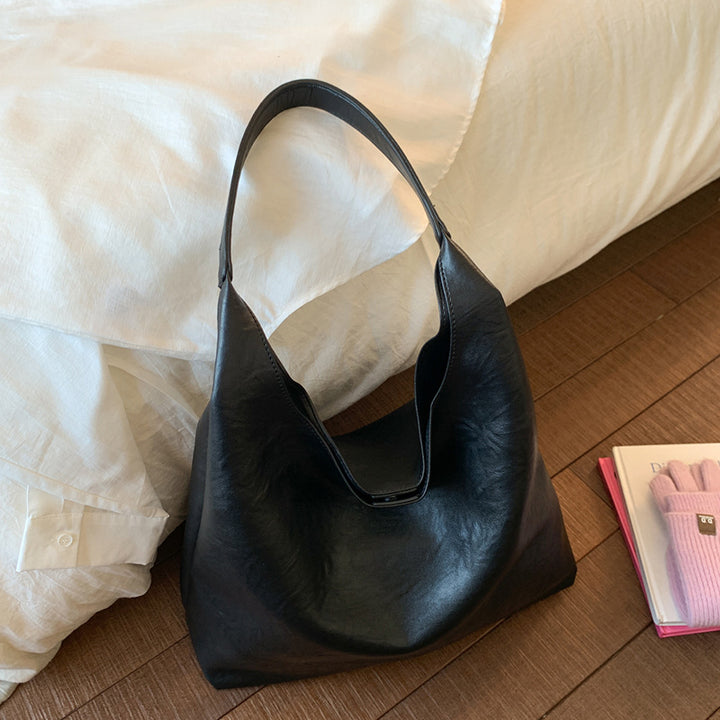 Sleek Soft Leather Hobo Bag Bowlift