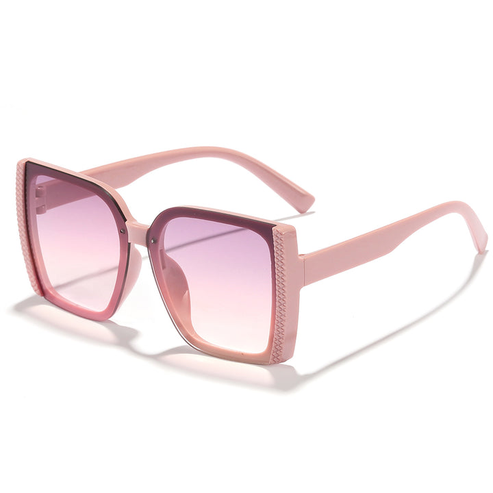 Women's fashion sunglasses in modern leopard print with glamour elements Bowlift