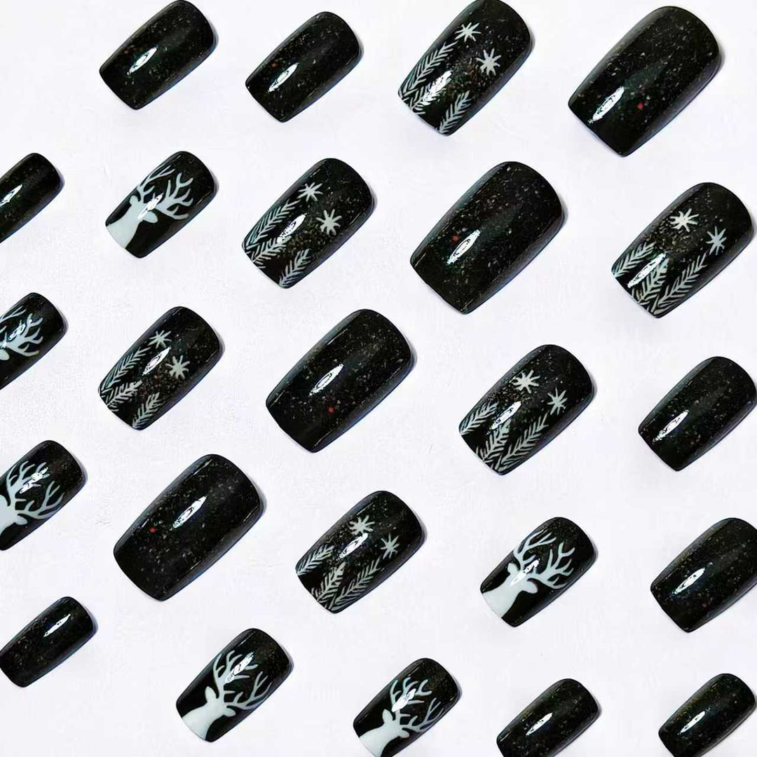 Artificial nails with festive winter motif Bowlift