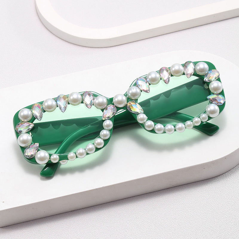 Ladies elegant sunglasses with pearl decoration Bowlift