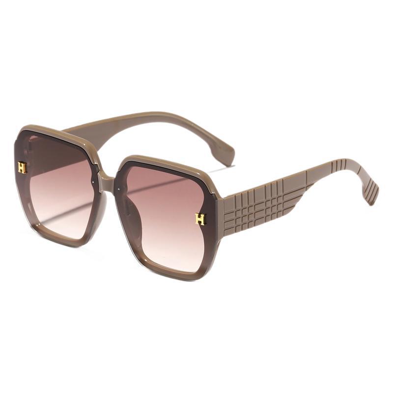 Women's fashionable sunglasses with square frame and trendy lenses Bowlift