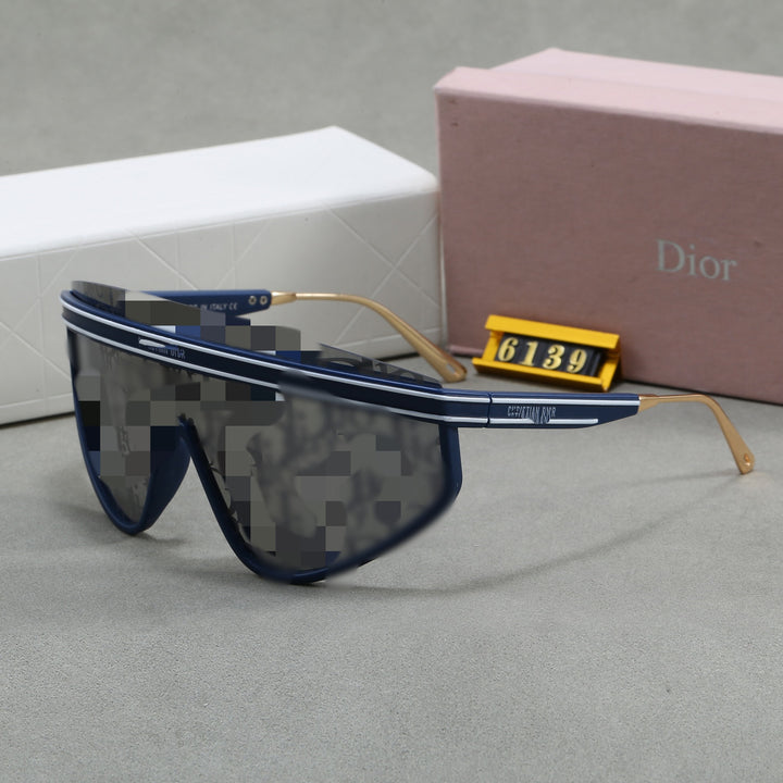 Ladies Cat-Eye Sunglasses with Modern Design Bowlift