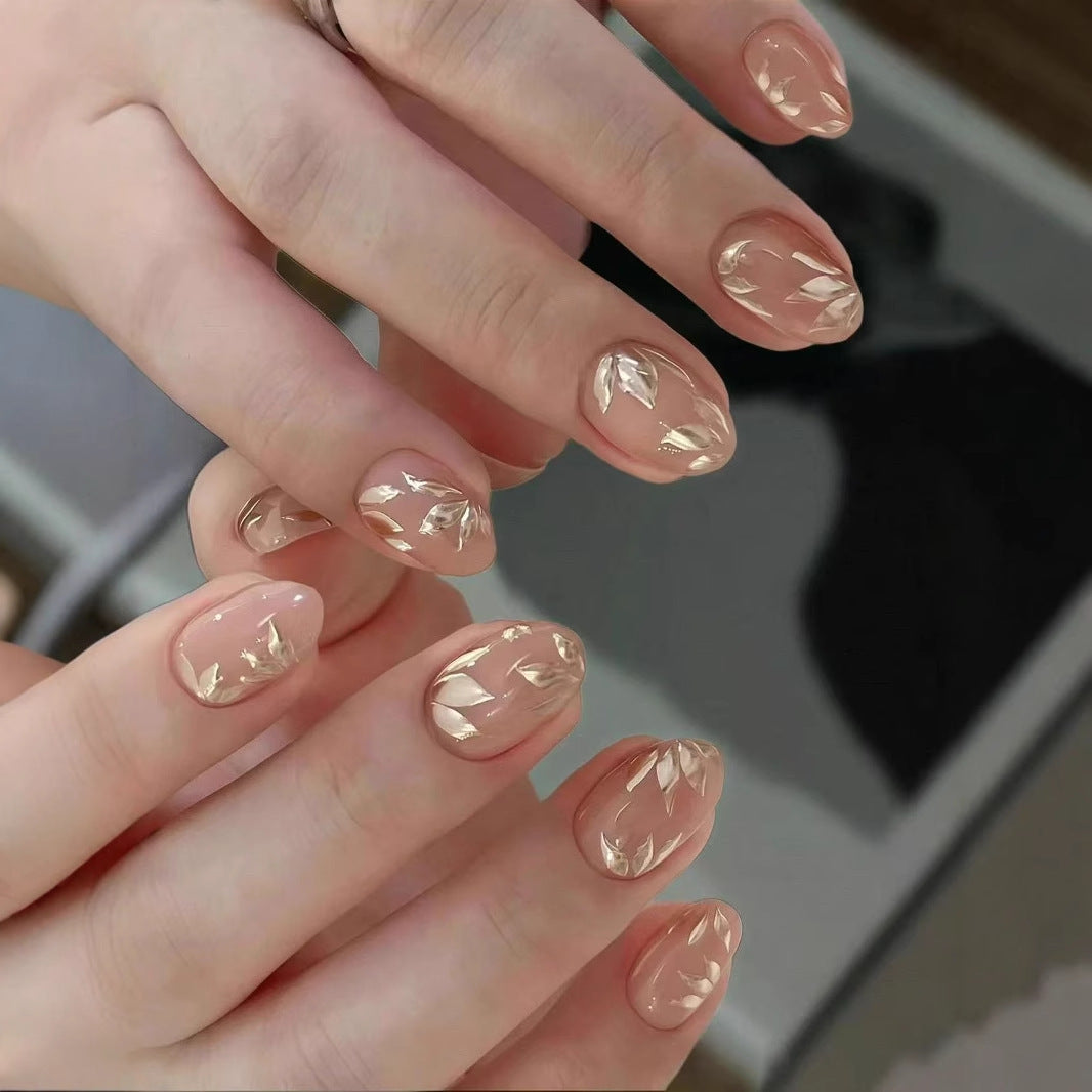 Artificial nail set with elegant leaf design Bowlift