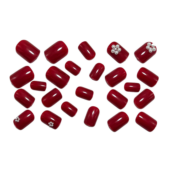 Artificial nails with glamorous decorations Bowlift