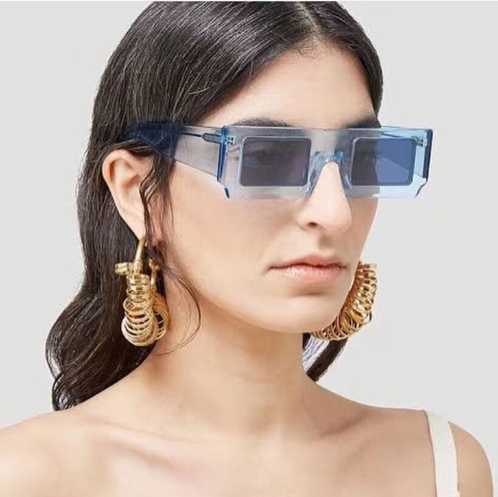 Ladies statement sunglasses with square frame and futuristic design Bowlift
