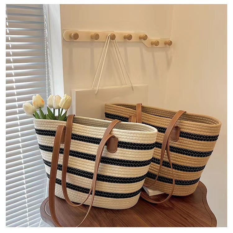 Elegant Tote Bag Made of Woven Bast Material with Robust Leather Accents Bowlift