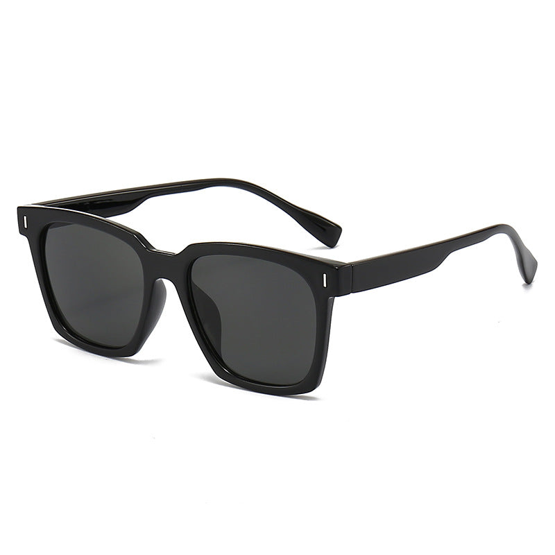 Fashionable Square Frame Sunglasses