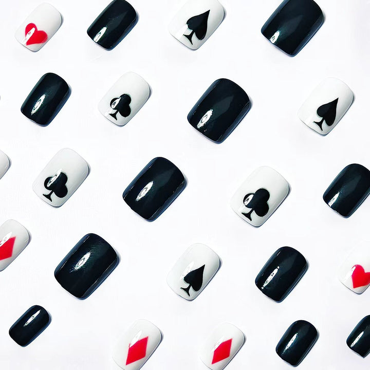 Playing Card-Themed Nail Art Bowlift