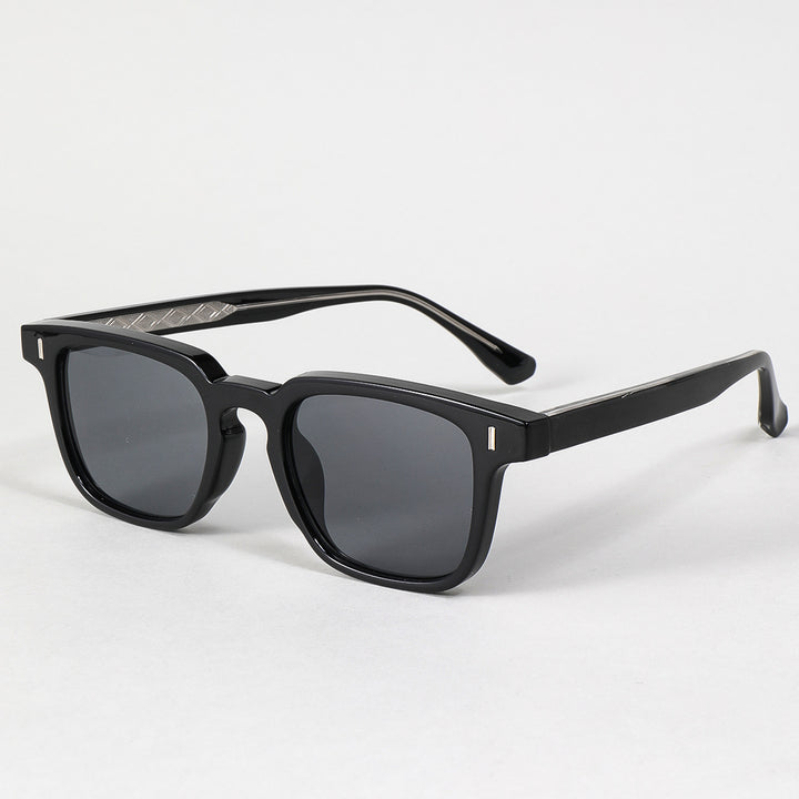 Women's sunglasses in modern statement style with reinforced Bowlift frame