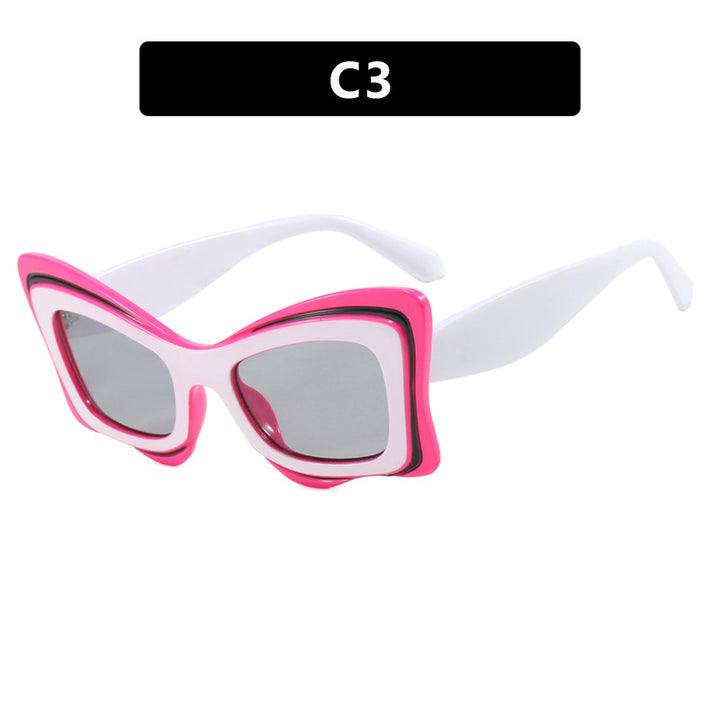 Women's oversized sunglasses in extravagant design Bowlift