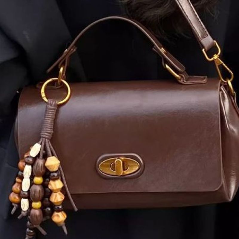Vintage-Inspired Structured Satchel Bowlift