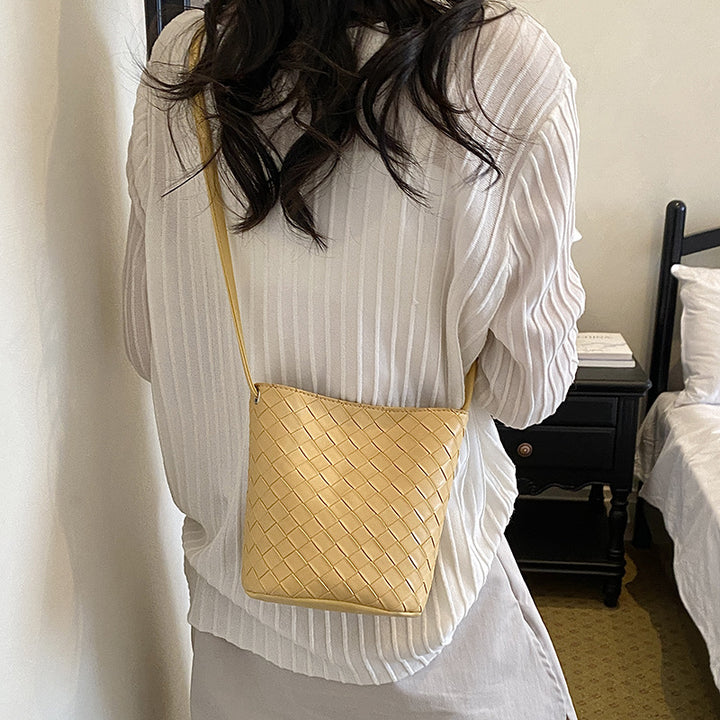 Woven Design Crossbody Handbag Bowlift