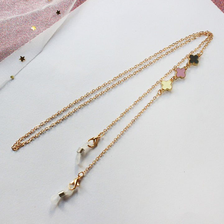 Fashionable glasses holder chain with pearl pendants Bowlift