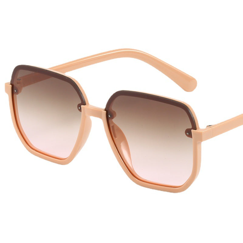 Women’s geometric sunglasses in modern design Bowlift