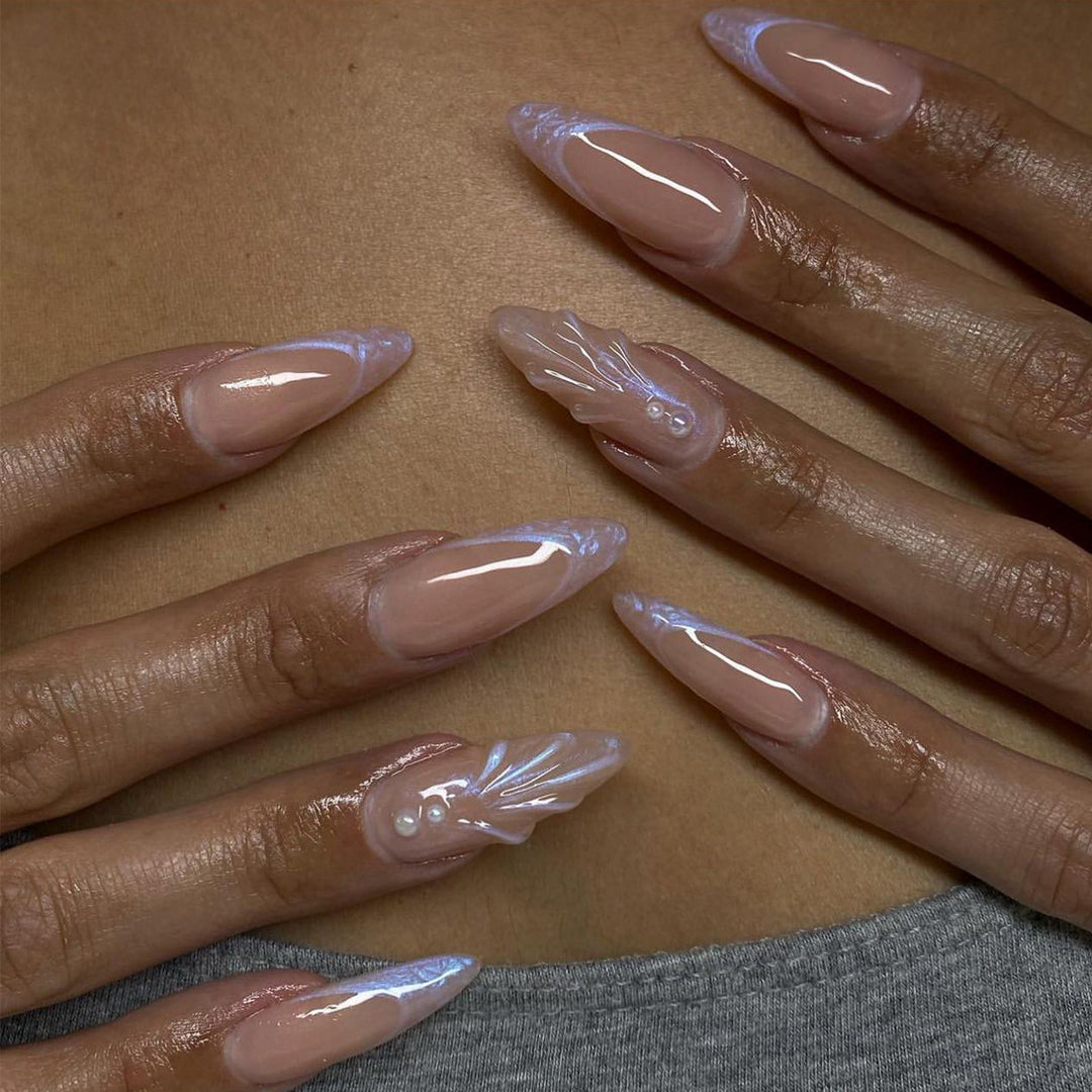 Artificial nail art with curved design Bowlift