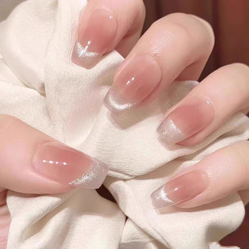 Elegant and Stylish Artificial Nails with Practical Design Bowlift