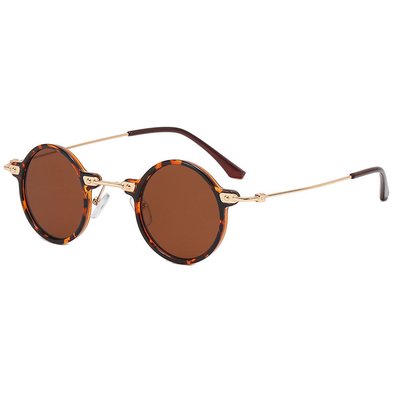 Ladies round glasses with delicate metal frame Bowlift