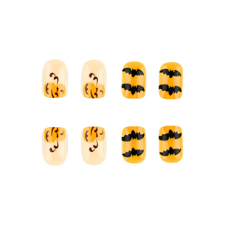 Seasonal Halloween-Themed Press-On Nail Art Set Bowlift