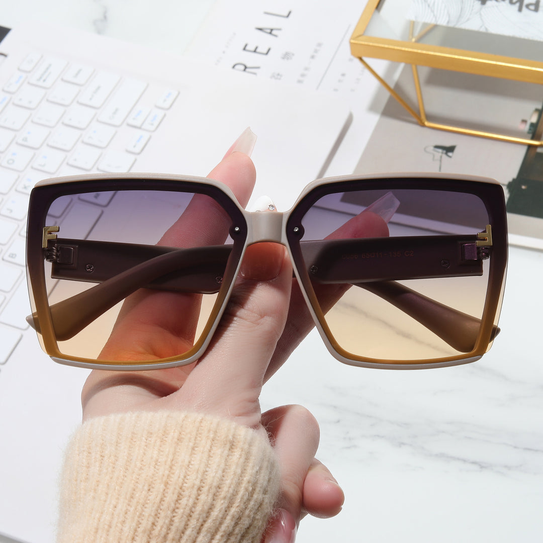 Women oversized sunglasses with distinctive frame Bowlift