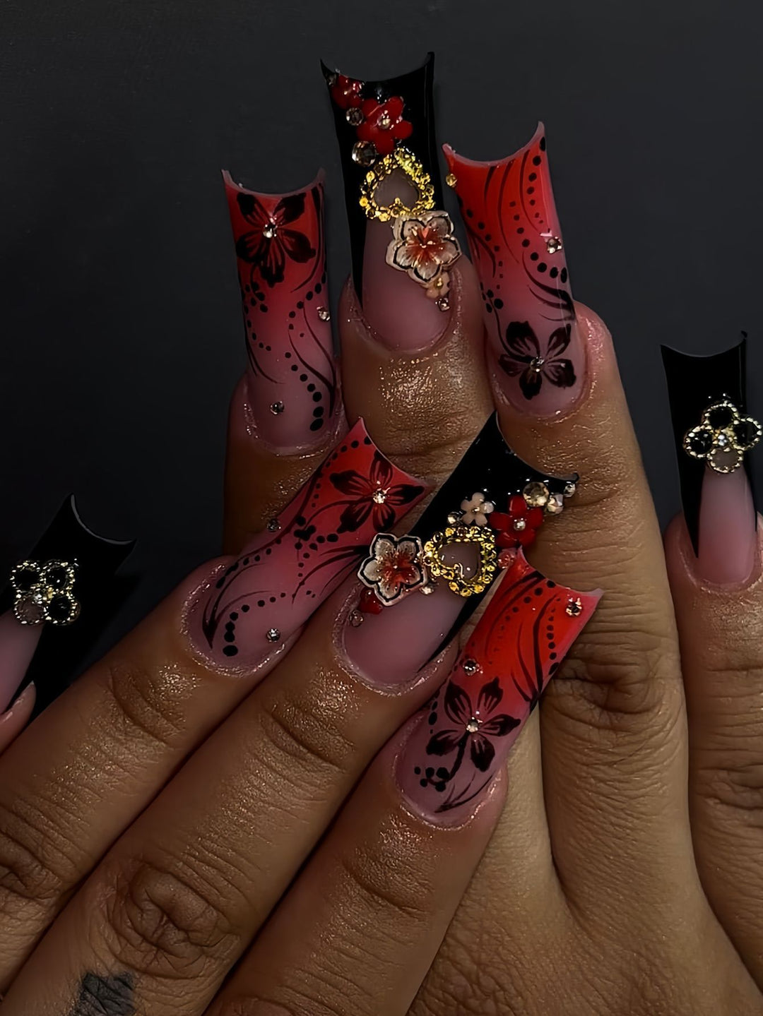 Artistic Long Stiletto Press-On Nails Bowlift