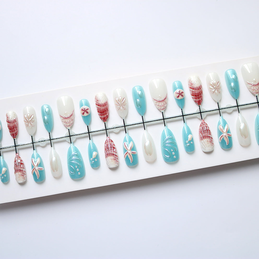 Coastal-Themed Press-On Nail Art Set Bowlift