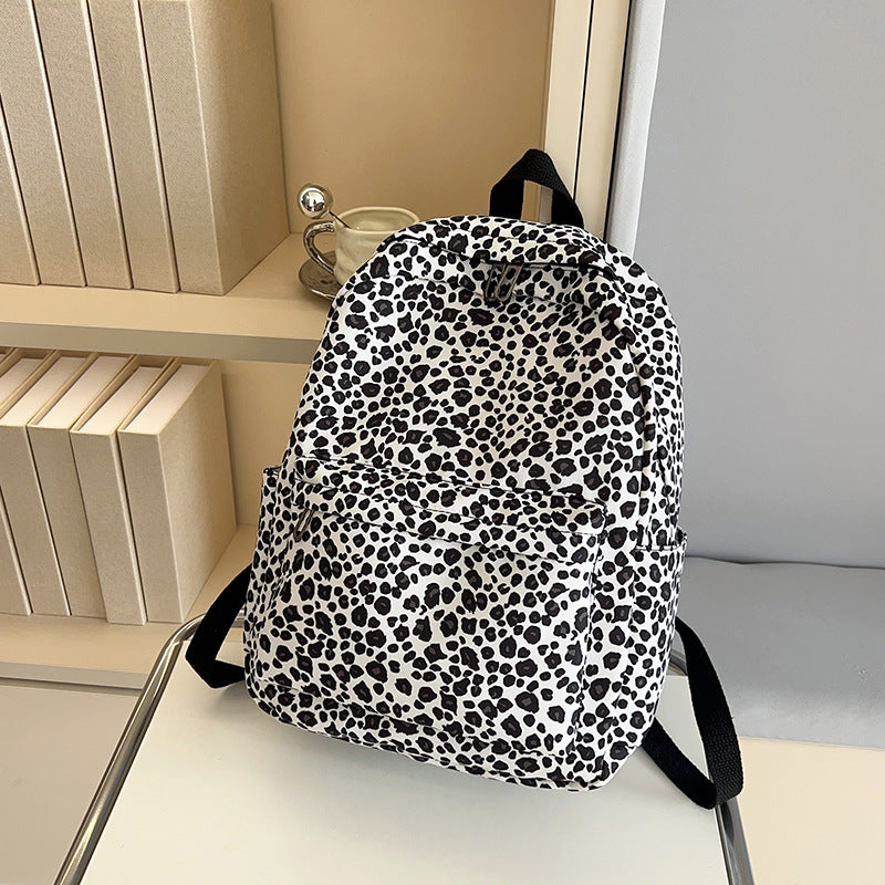 Stylish Backpack in Leopard Print Bowlift