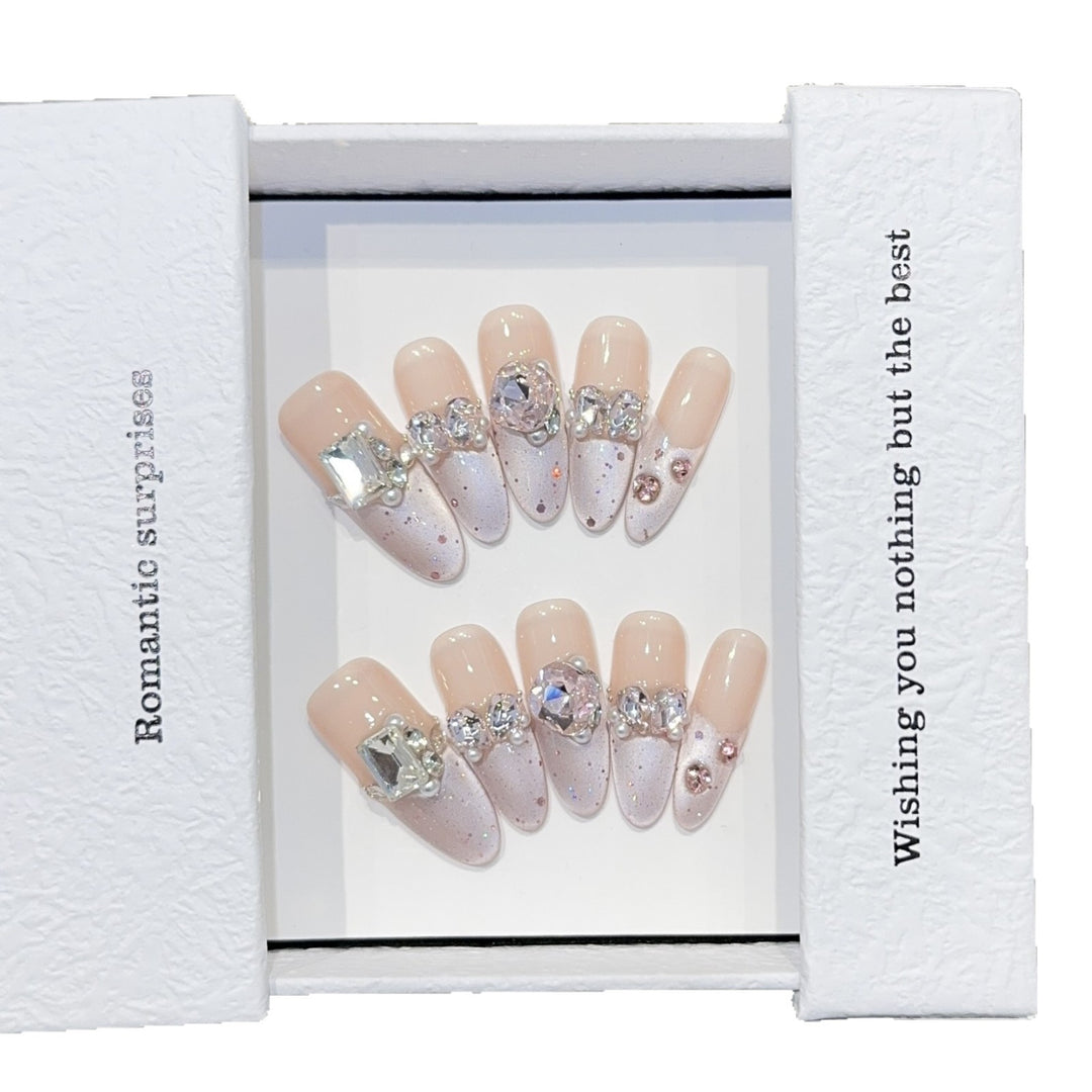 Romantic artificial nails with glitter decoration Bowlift