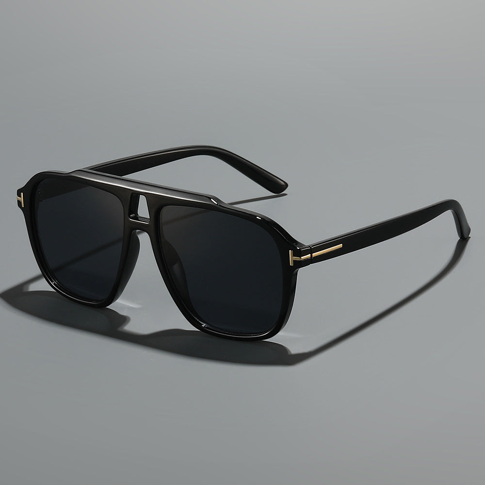 Fashionable Statement Sunglasses Bowlift
