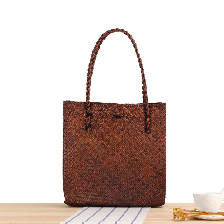 Hand-knotted tote bag made of natural wicker Bowlift