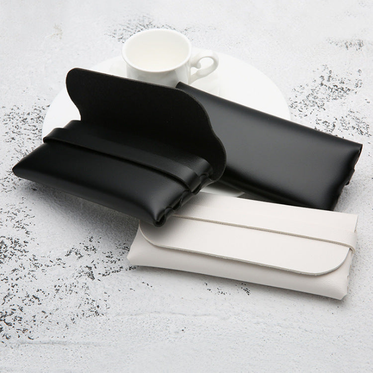 Unisex Glasses Case made of high-quality synthetic leather Bowlift