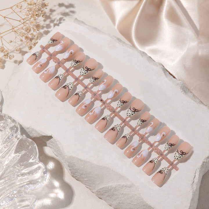Artistic Decorative Press-On Nail Tips Bowlift