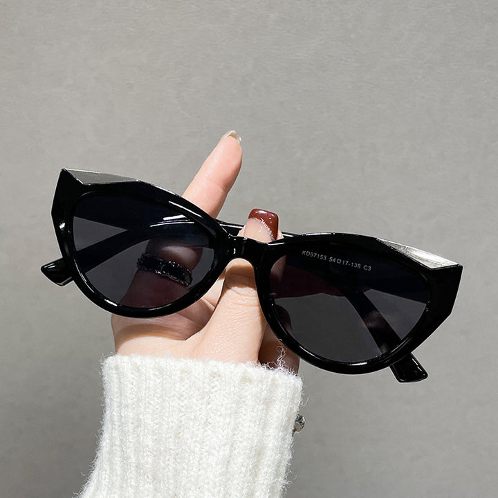 Women’s fashionable cat-eye sunglasses with shiny details Bowlift