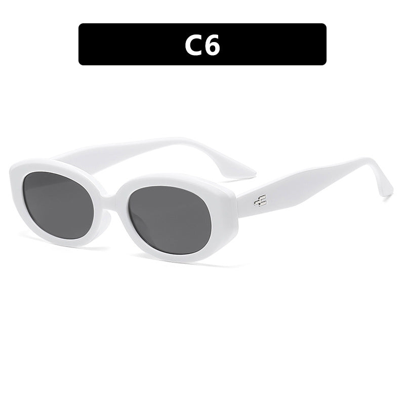 Women's fashionable sunglasses in stylish retro design Bowlift