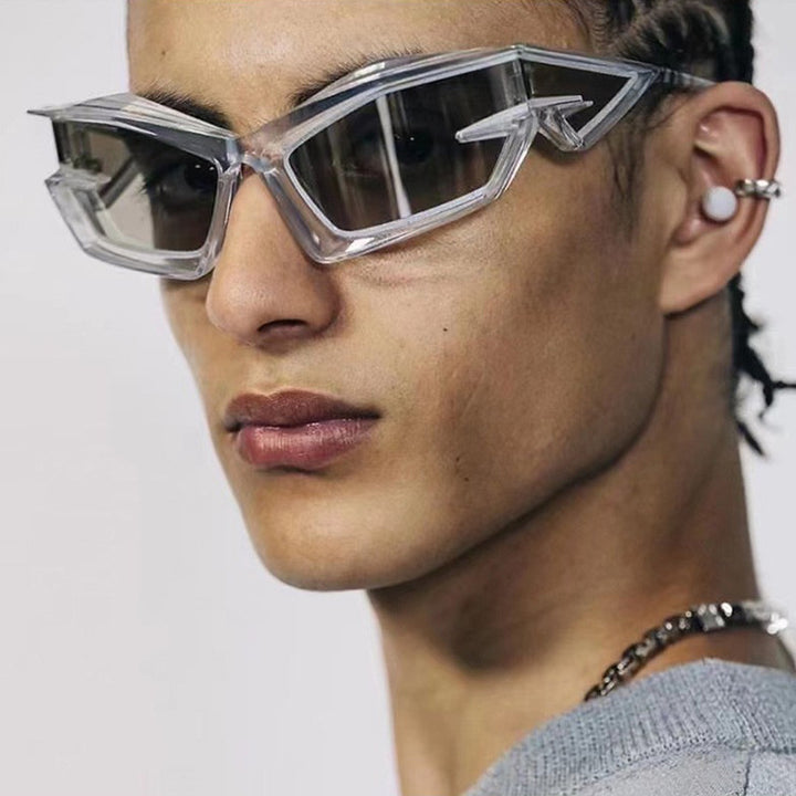 Ladies sporty sunglasses in dynamic design Bowlift