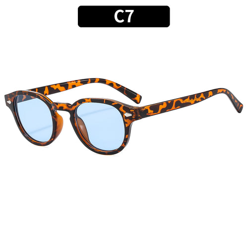 Fashion-Forward Cat-Eye Sunglasses  1787664807