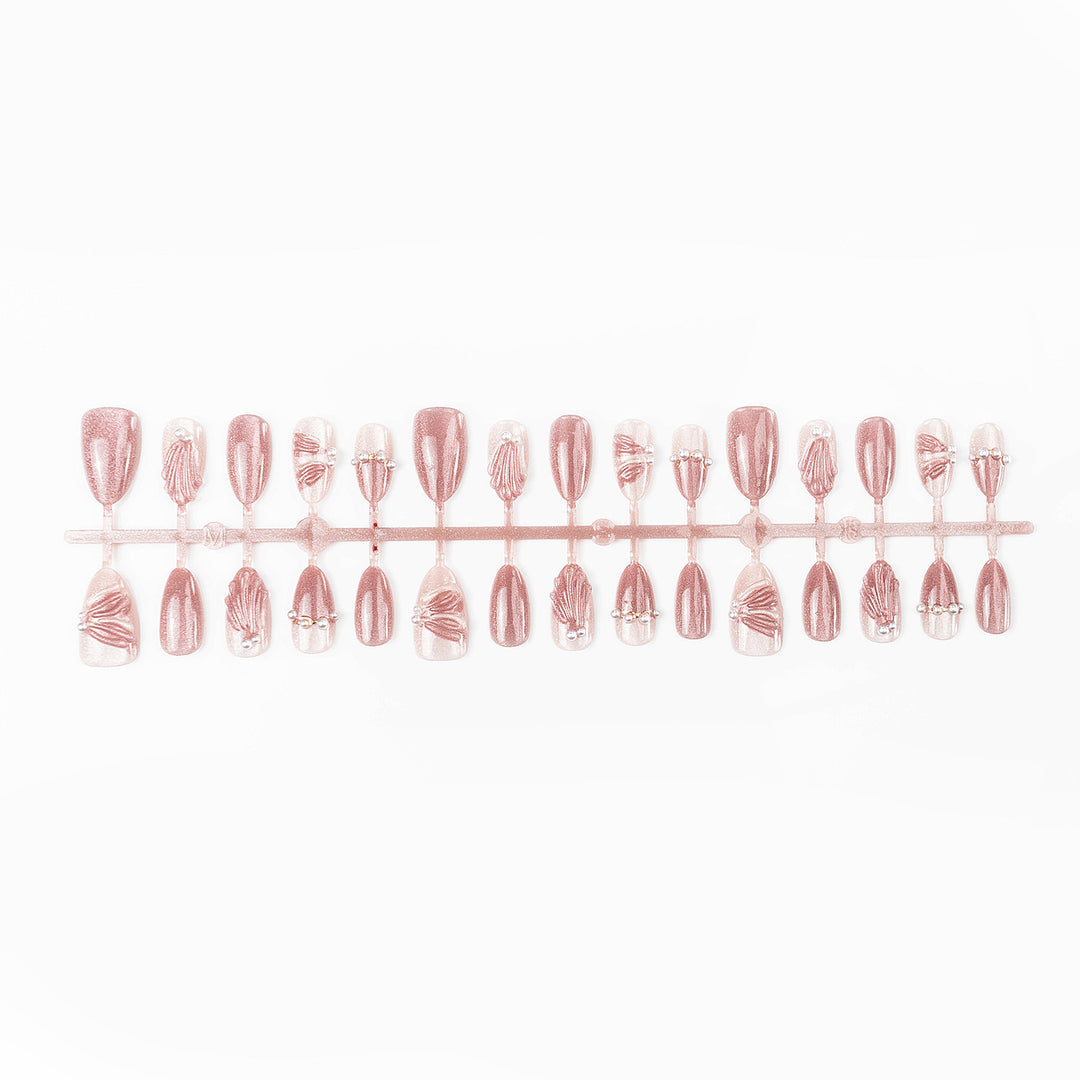 Elegant Detailed Press-On Nail Set with Stylish Accents Bowlift