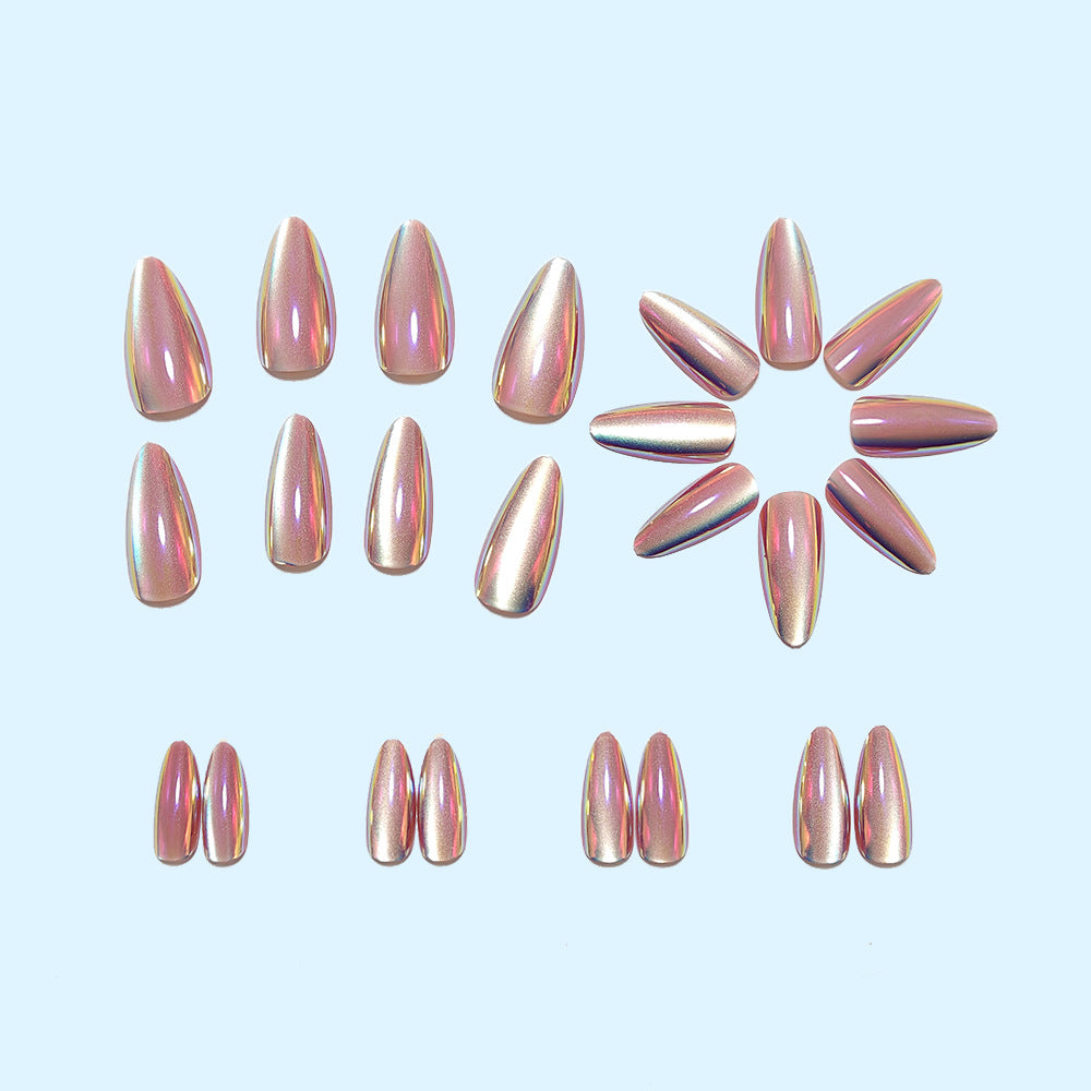 High-gloss artificial nails with elegant gradient Bowlift
