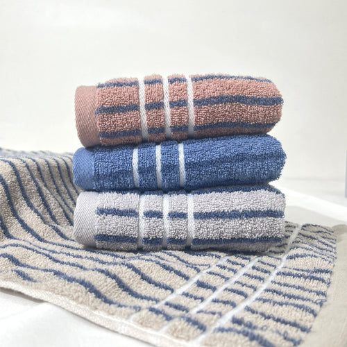 Comfortable terry bath towel Bowlift