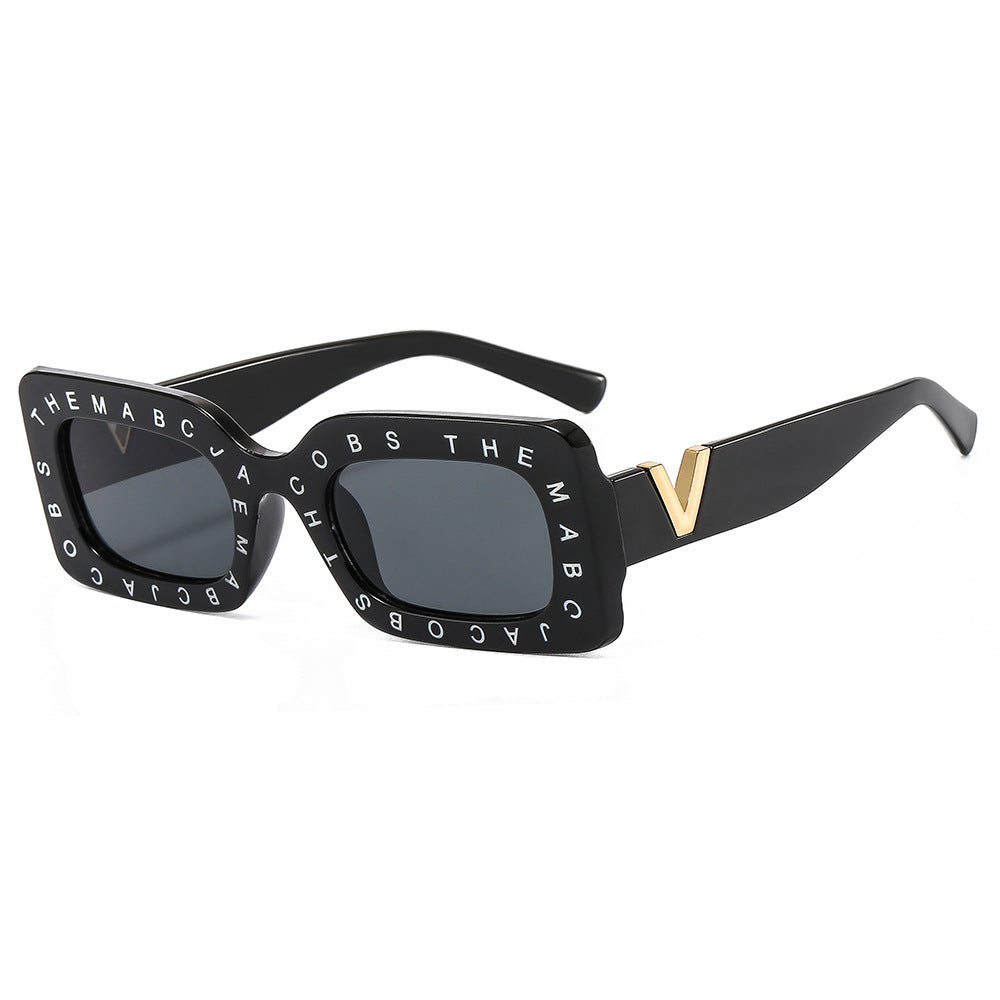 Ladies Stylish oversized sunglasses with unique frame Bowlift