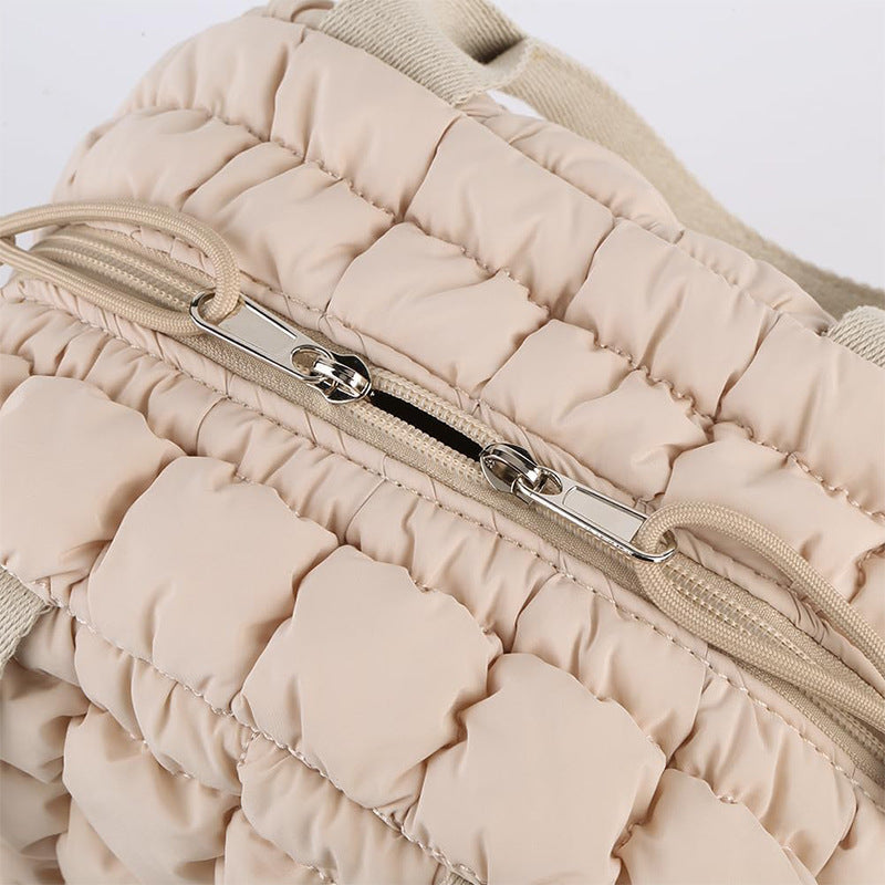 Comfortable toiletry bag with padded design Bowlift