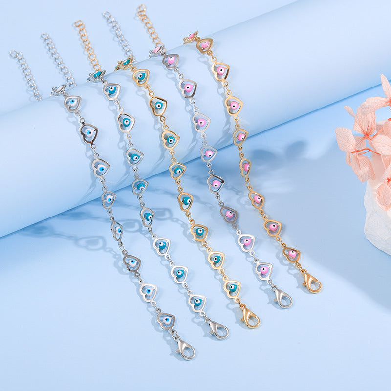 Heart-Shaped Beaded Bracelet Bowlift