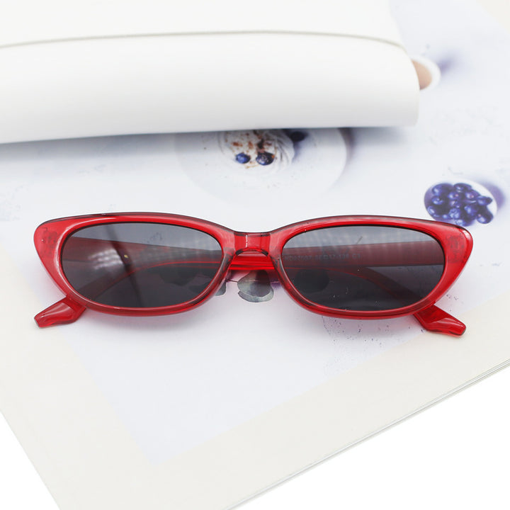 Women's Cat-Eye Sunglasses with Exclusive Design Bowlift