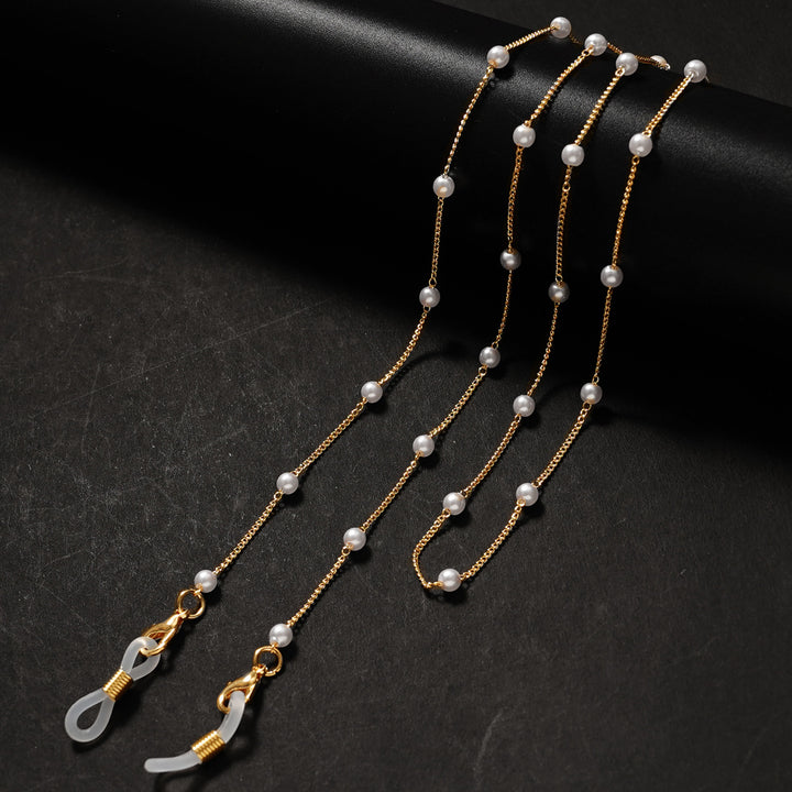 Elegant Gold-Plated Eyewear Chain Bowlift
